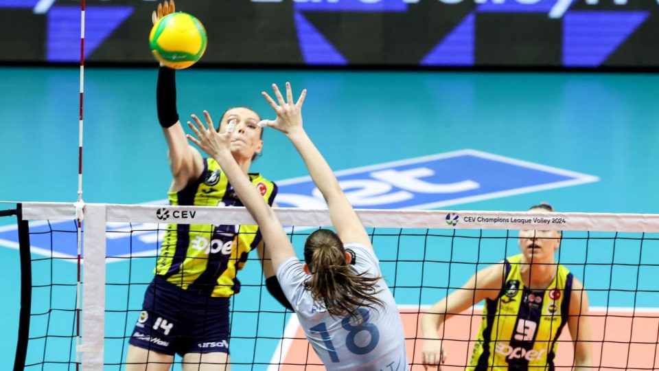 Voleybolda Fenerbahçe Opet Calcit Kamnik mağlup etti
